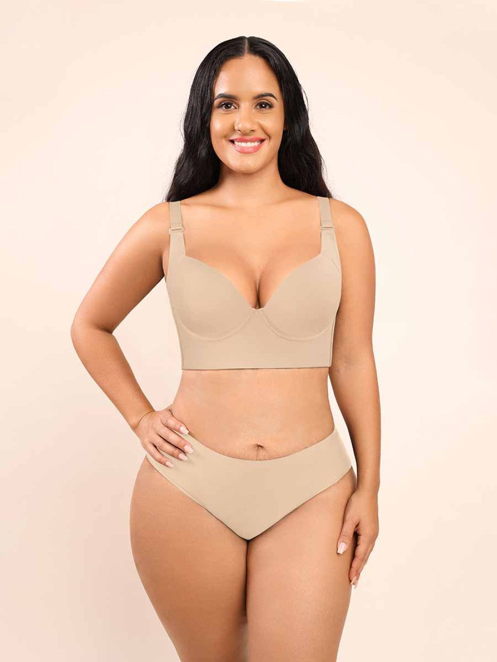 Deep-cup push-up shaper bra
